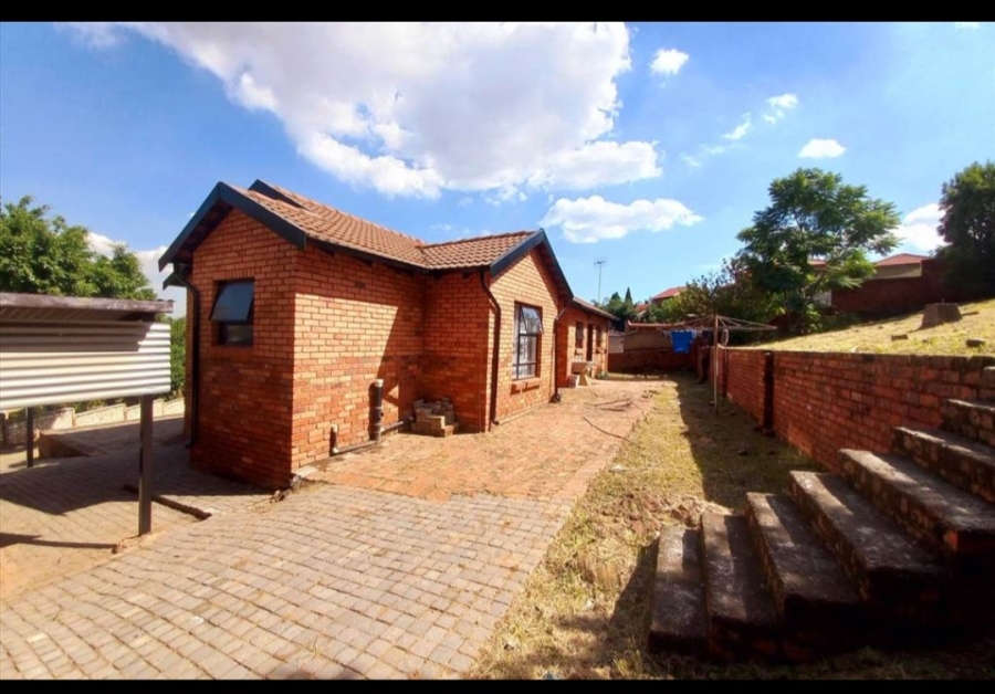 3 Bedroom Property for Sale in Danville Ext 5 Gauteng
