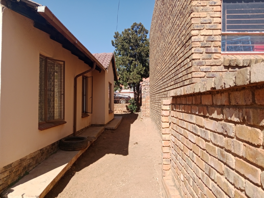 3 Bedroom Property for Sale in Morula View Gauteng