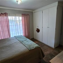To Let 3 Bedroom Property for Rent in Equestria Gauteng