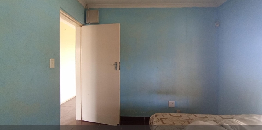 2 Bedroom Property for Sale in Nkwe Estate Gauteng