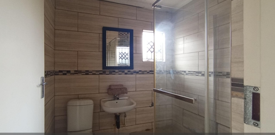 2 Bedroom Property for Sale in Nkwe Estate Gauteng