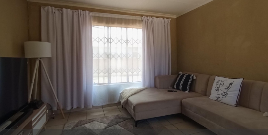 3 Bedroom Property for Sale in Nkwe Estate Gauteng