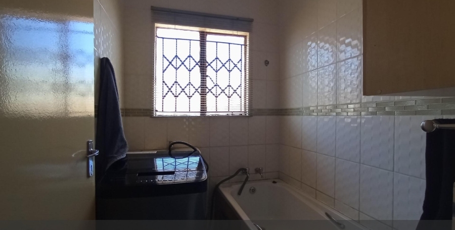3 Bedroom Property for Sale in Nkwe Estate Gauteng
