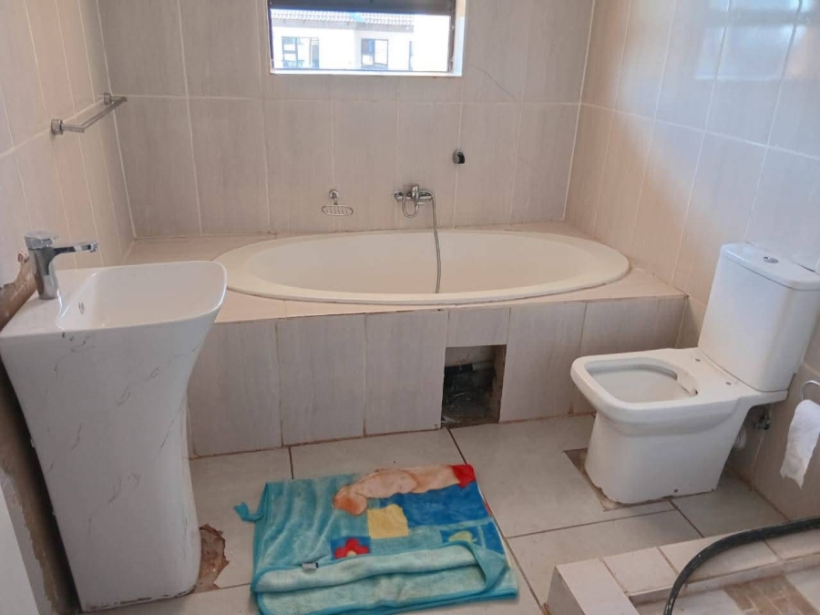 3 Bedroom Property for Sale in Wildtuinpark Gauteng