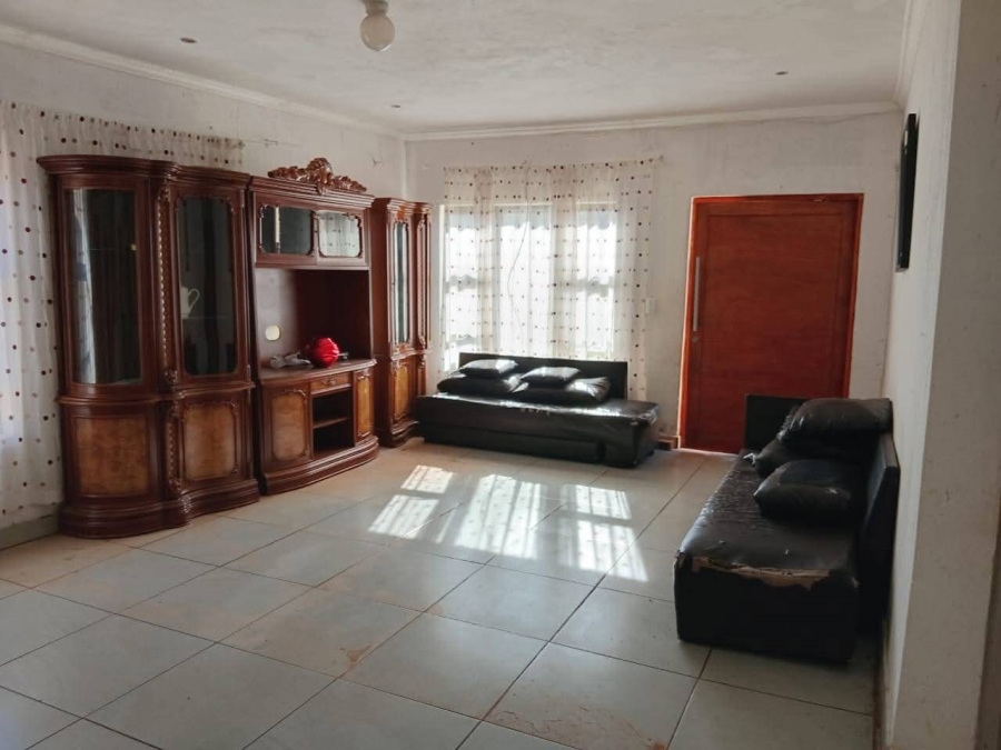 3 Bedroom Property for Sale in Wildtuinpark Gauteng