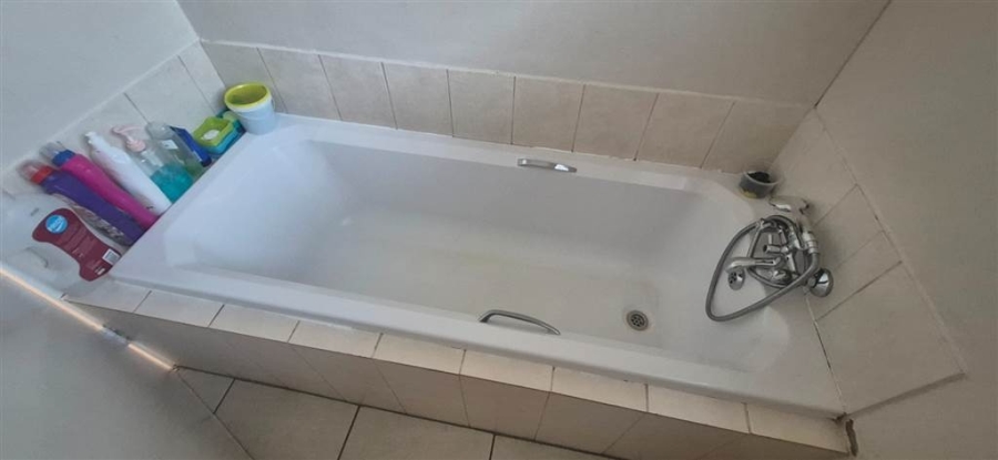 2 Bedroom Property for Sale in Cosmo City Gauteng