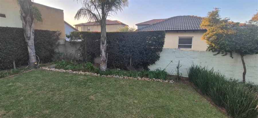 2 Bedroom Property for Sale in Cosmo City Gauteng