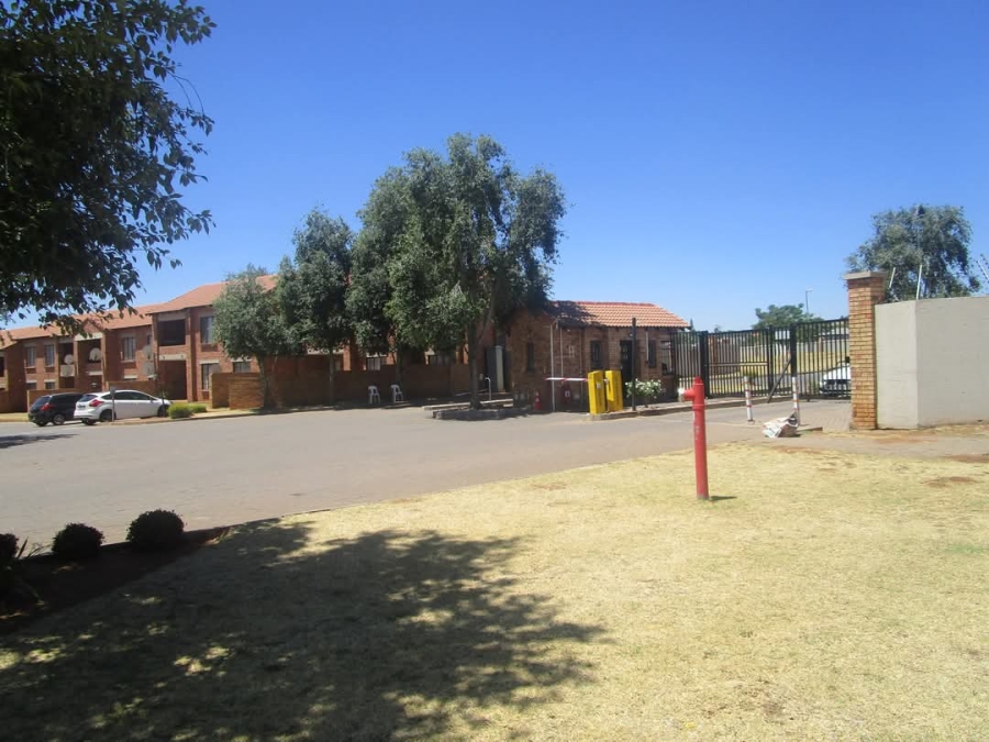 To Let 1 Bedroom Property for Rent in Sagewood Gauteng