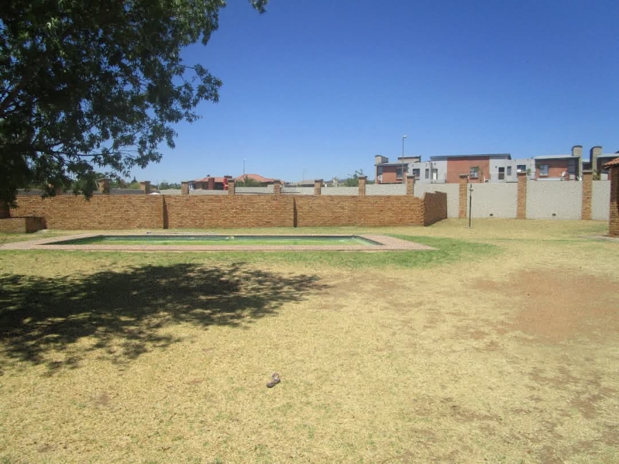 To Let 1 Bedroom Property for Rent in Sagewood Gauteng