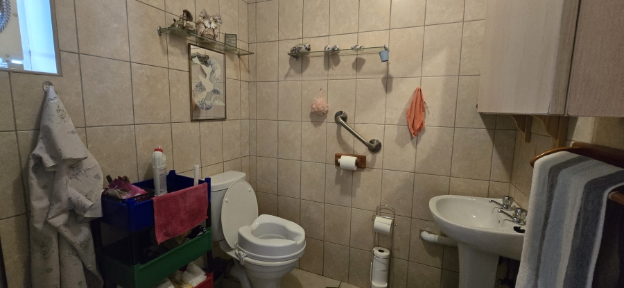4 Bedroom Property for Sale in Moregloed Gauteng