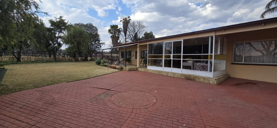4 Bedroom Property for Sale in Moregloed Gauteng