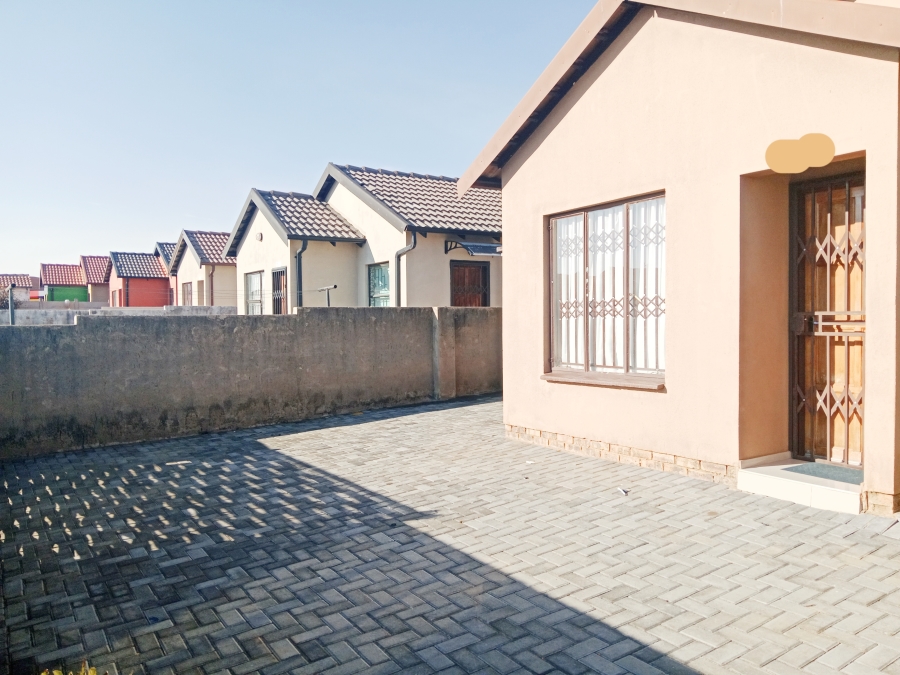 3 Bedroom Property for Sale in Soshanguve VV Gauteng