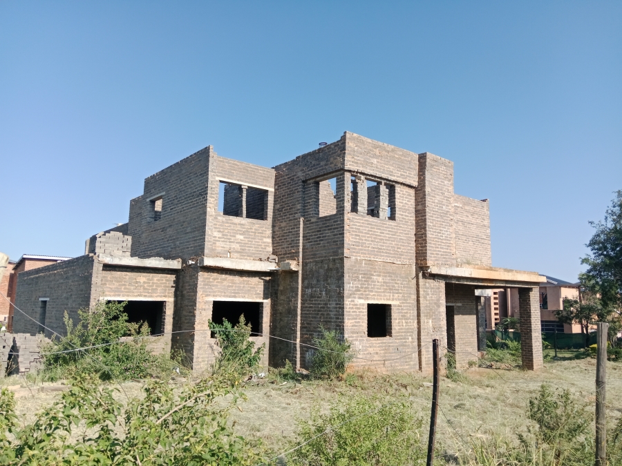 5 Bedroom Property for Sale in Amandasig Gauteng
