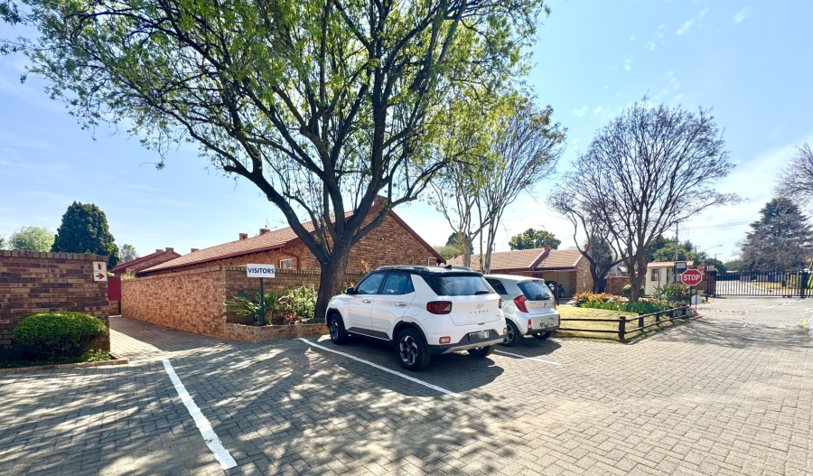 3 Bedroom Property for Sale in Elarduspark Ext 3 Gauteng