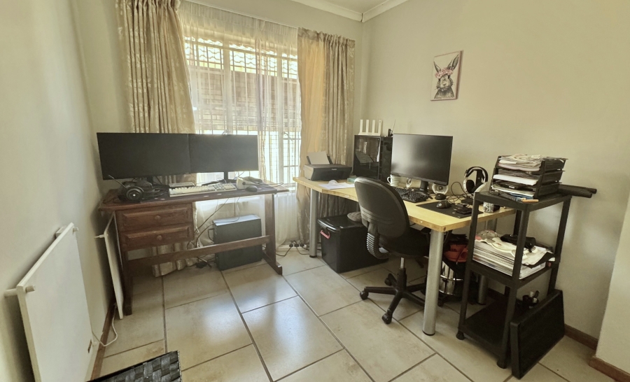 3 Bedroom Property for Sale in Elarduspark Ext 3 Gauteng