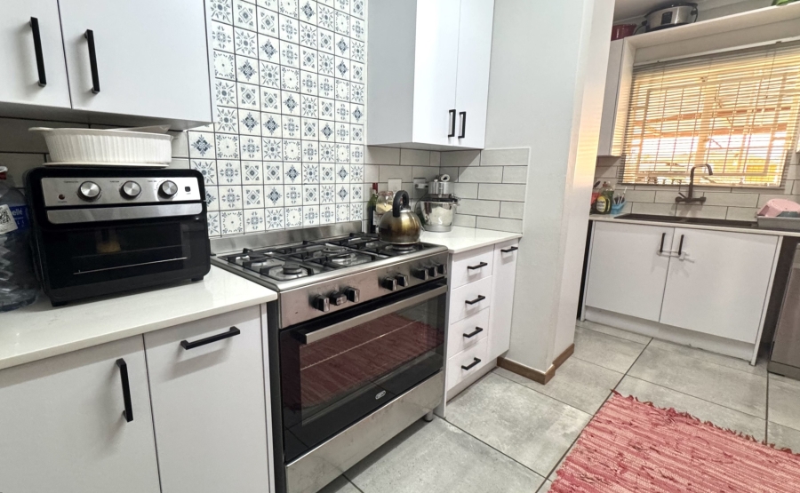 3 Bedroom Property for Sale in Elarduspark Ext 3 Gauteng
