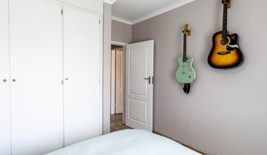2 Bedroom Property for Sale in Rooihuiskraal North Gauteng