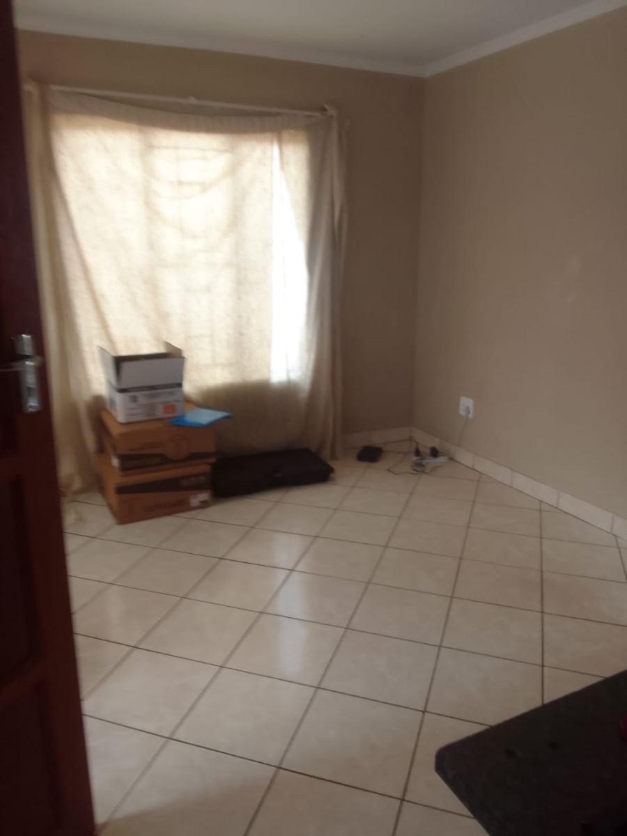 2 Bedroom Property for Sale in Soshanguve VV Gauteng