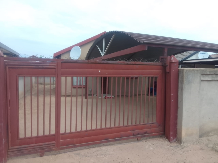 2 Bedroom Property for Sale in Soshanguve VV Gauteng