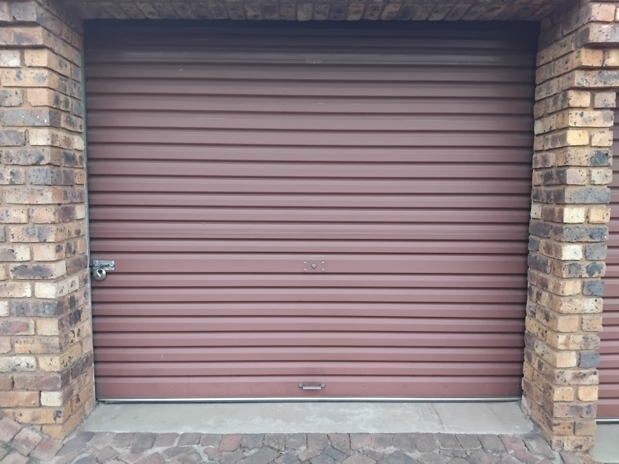 2 Bedroom Property for Sale in Zwartkop Gauteng