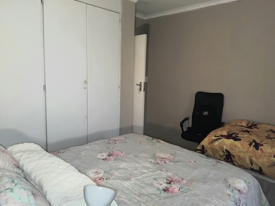 2 Bedroom Property for Sale in Zwartkop Gauteng