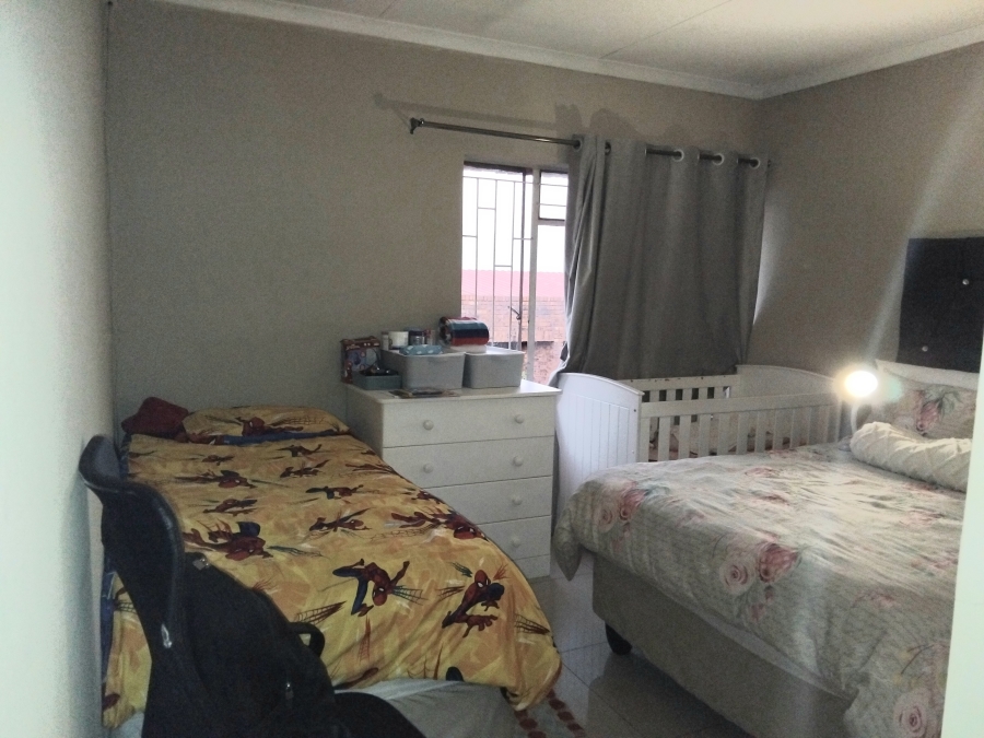 2 Bedroom Property for Sale in Zwartkop Gauteng