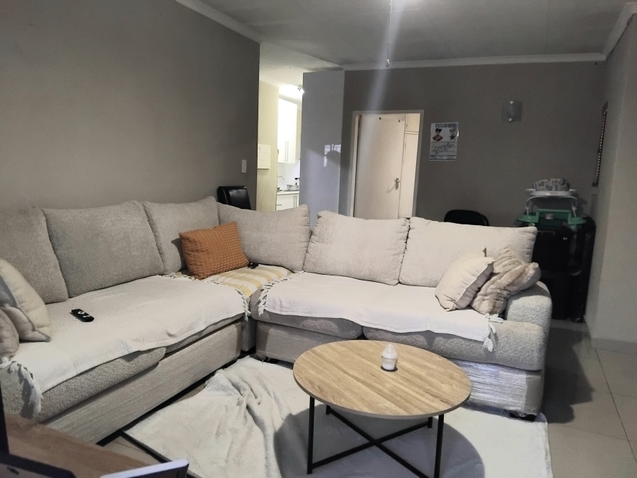 2 Bedroom Property for Sale in Zwartkop Gauteng