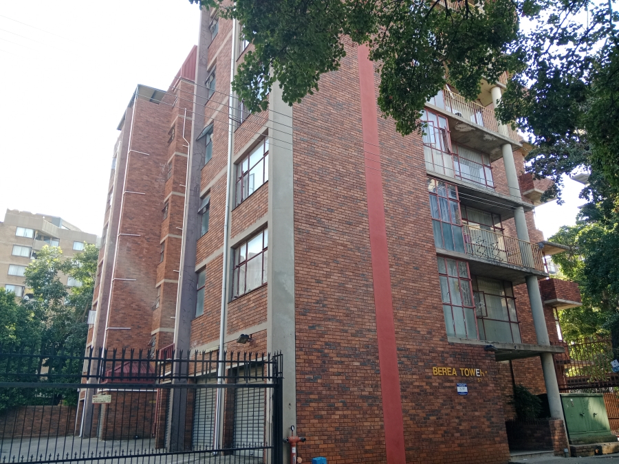 2 Bedroom Property for Sale in Berea Gauteng