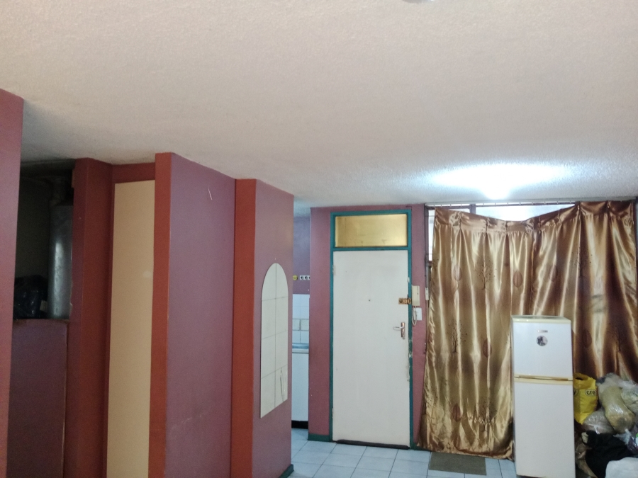 2 Bedroom Property for Sale in Berea Gauteng