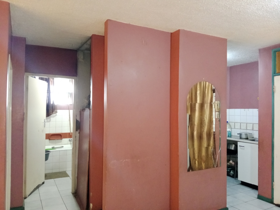 2 Bedroom Property for Sale in Berea Gauteng