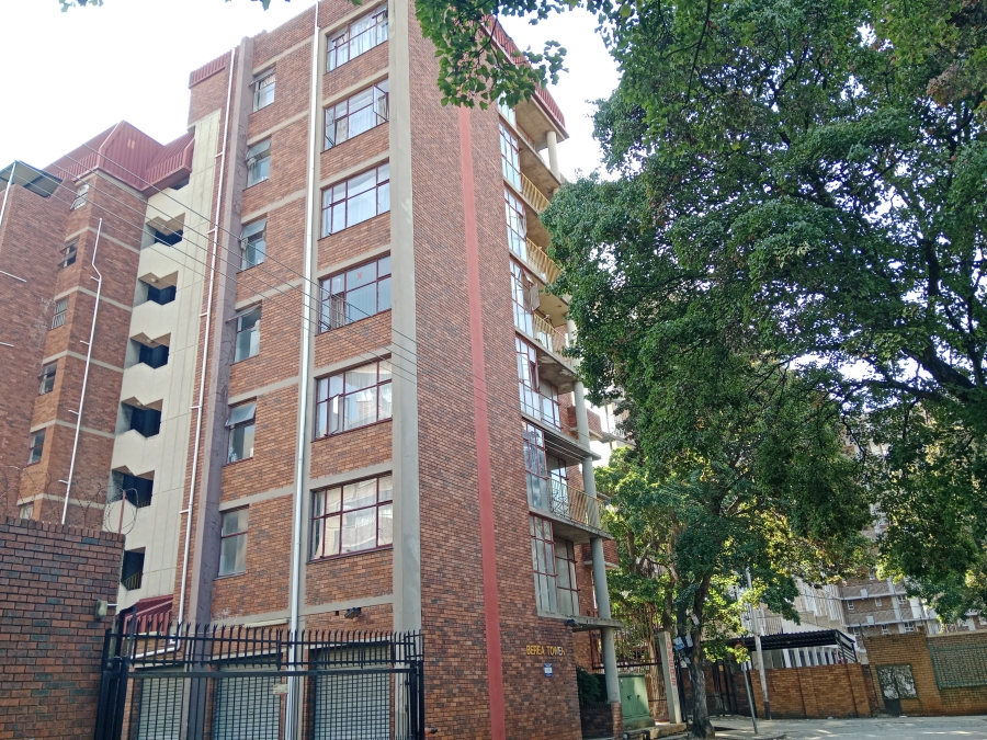 2 Bedroom Property for Sale in Berea Gauteng