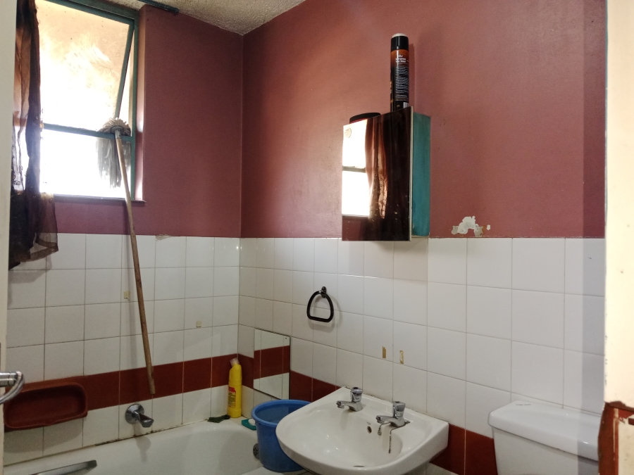 2 Bedroom Property for Sale in Berea Gauteng
