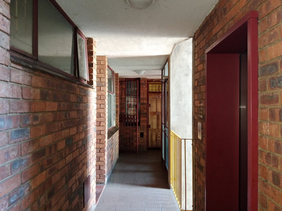 2 Bedroom Property for Sale in Berea Gauteng
