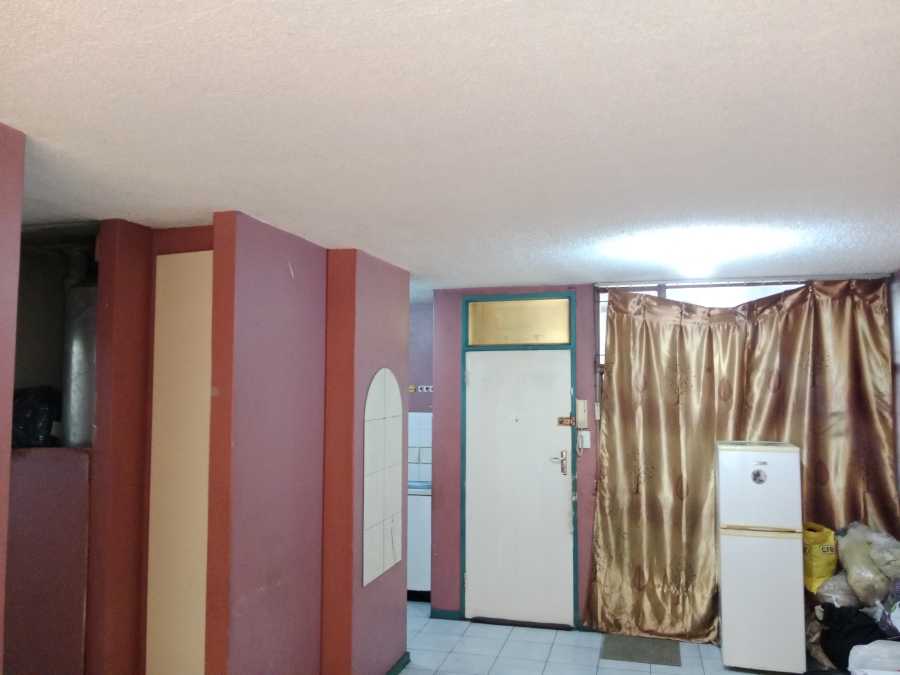 2 Bedroom Property for Sale in Berea Gauteng
