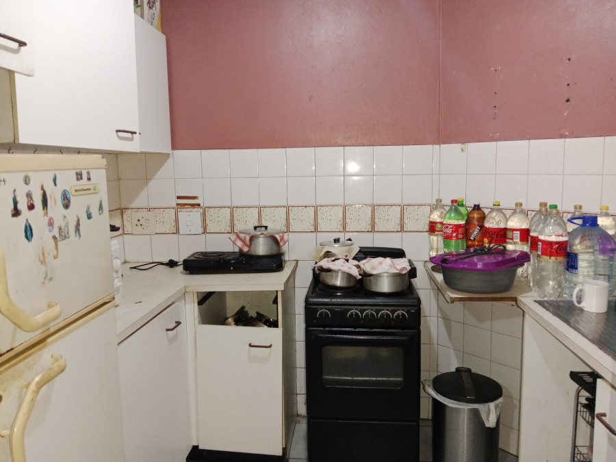 2 Bedroom Property for Sale in Berea Gauteng