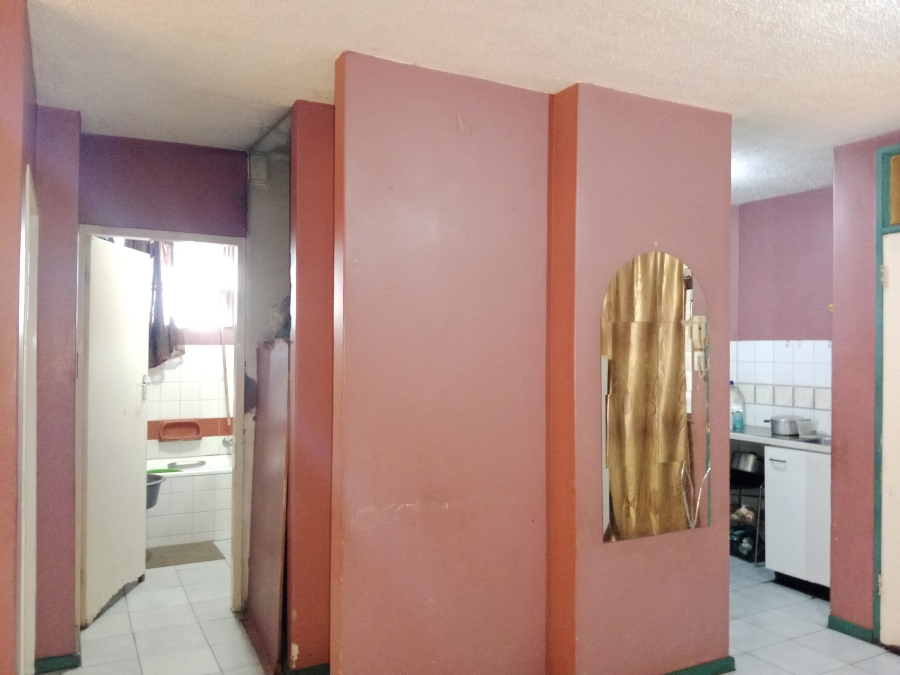 2 Bedroom Property for Sale in Berea Gauteng
