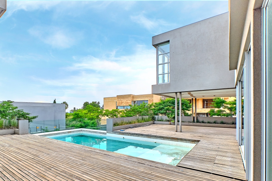 5 Bedroom Property for Sale in Sandhurst Gauteng