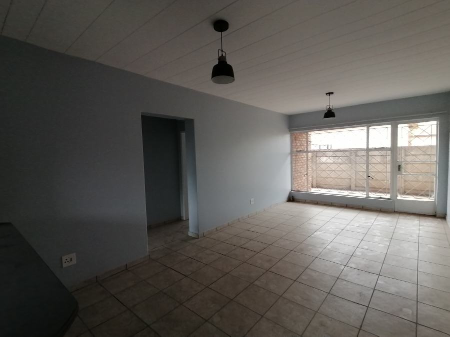 To Let 2 Bedroom Property for Rent in Casseldale Gauteng