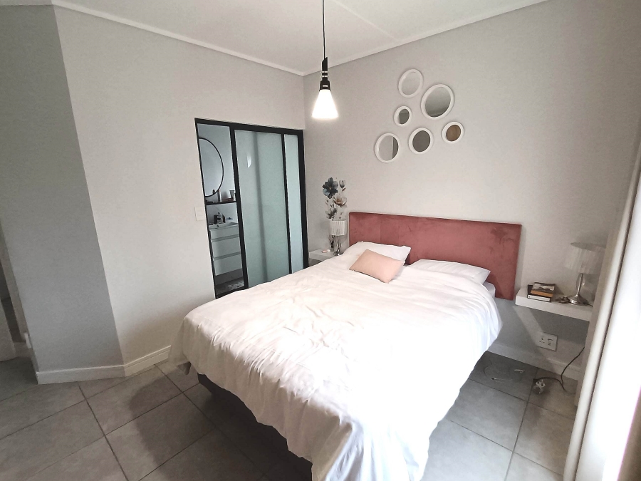 To Let 2 Bedroom Property for Rent in Waterfall Gauteng
