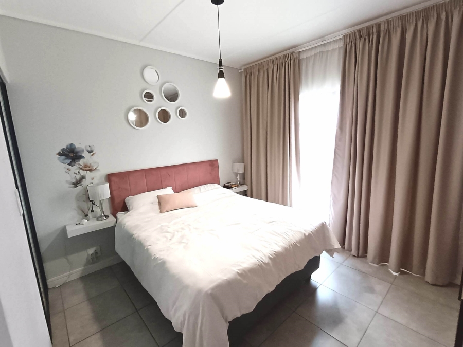 To Let 2 Bedroom Property for Rent in Waterfall Gauteng