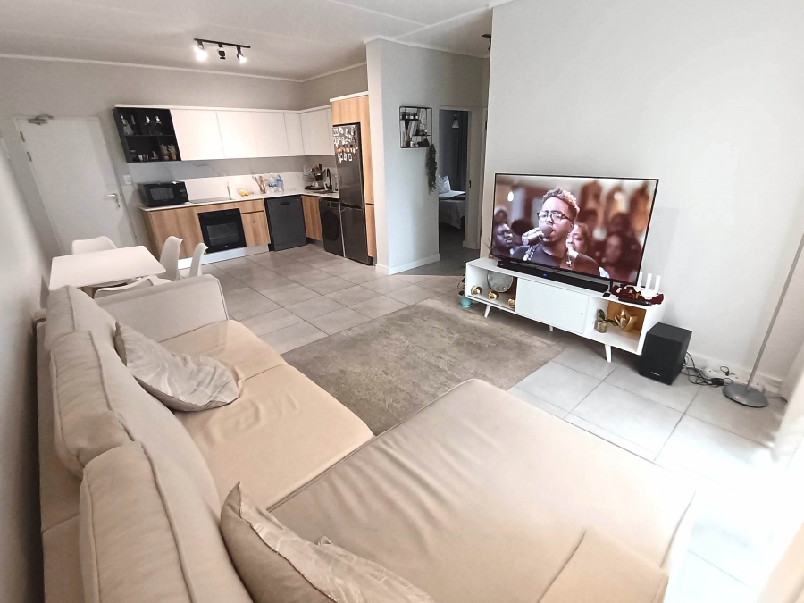 To Let 2 Bedroom Property for Rent in Waterfall Gauteng