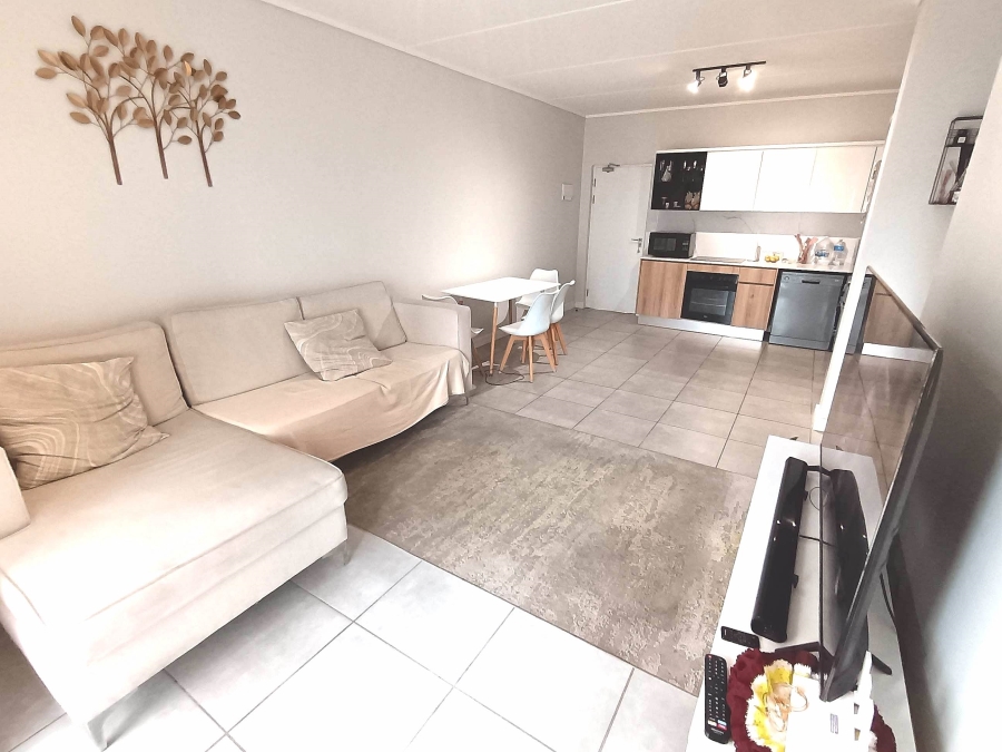 To Let 2 Bedroom Property for Rent in Waterfall Gauteng