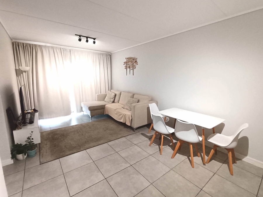 To Let 2 Bedroom Property for Rent in Waterfall Gauteng