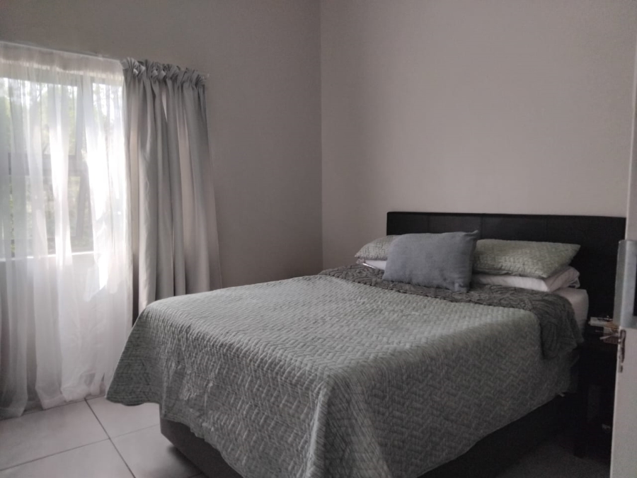 1 Bedroom Property for Sale in Die Hoewes Gauteng
