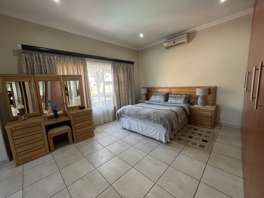 3 Bedroom Property for Sale in Sonneveld Gauteng
