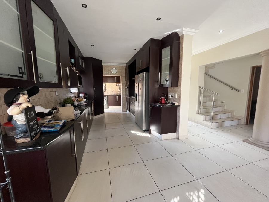 3 Bedroom Property for Sale in Sonneveld Gauteng