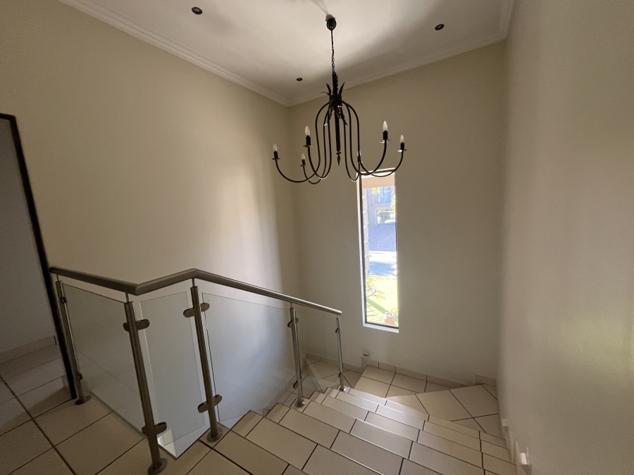 3 Bedroom Property for Sale in Sonneveld Gauteng