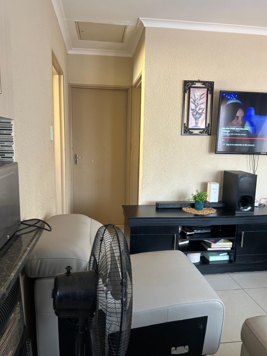2 Bedroom Property for Sale in Soshanguve VV Gauteng