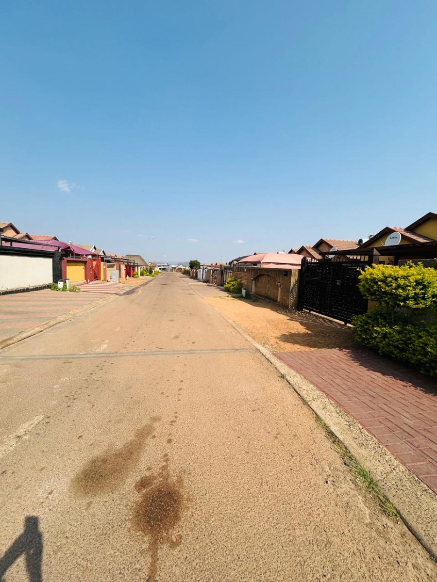 2 Bedroom Property for Sale in Soshanguve VV Gauteng