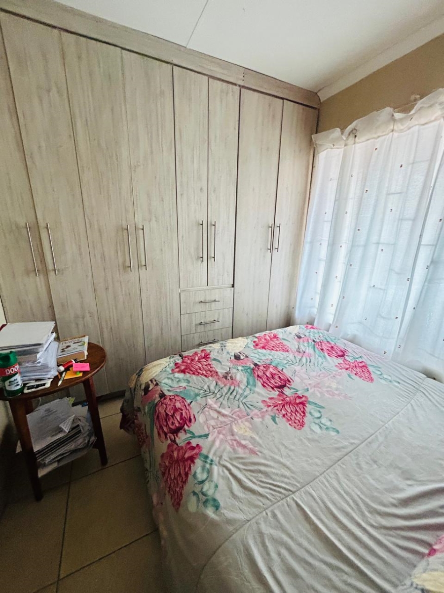 2 Bedroom Property for Sale in Soshanguve VV Gauteng